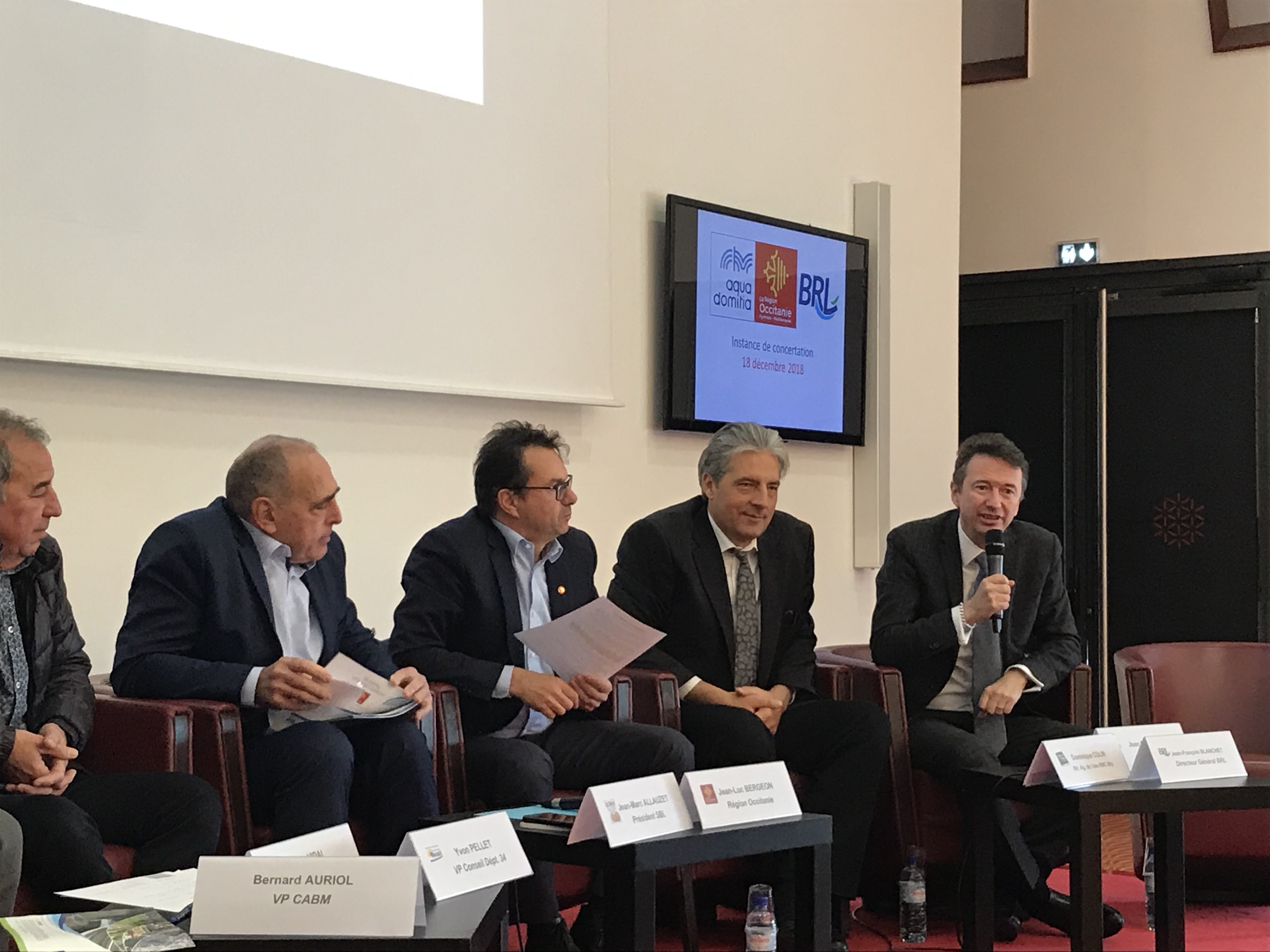 Photo : Table ronde, intervention de J.F. Blanchet, Instance concertation Aqua Domitia, le 18.12.2018